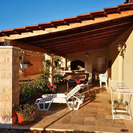 Holiday home Cvitka